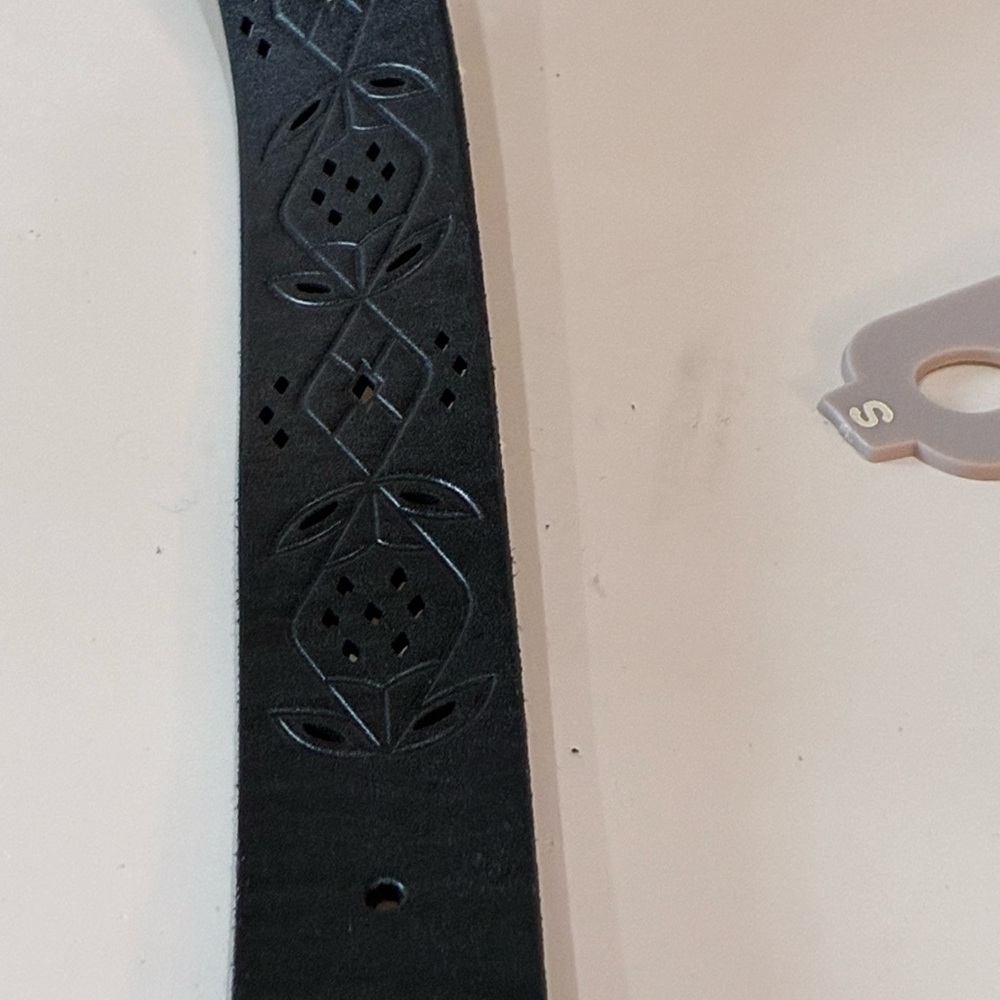 Fossil women’s belt. Crafted from high-quality black leather, New old stock - Picture 5 of 8